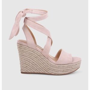 Tessie suede wedge in blush 🎀